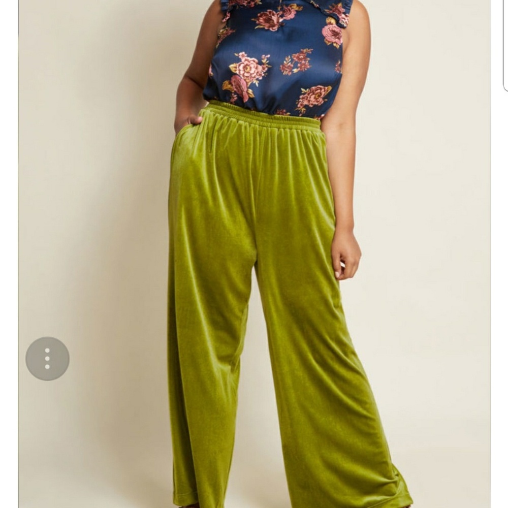 Wide leg pants
